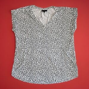 Bobeau Animal Print Top Blouse White Black Cute Office Siren Casual Wms L